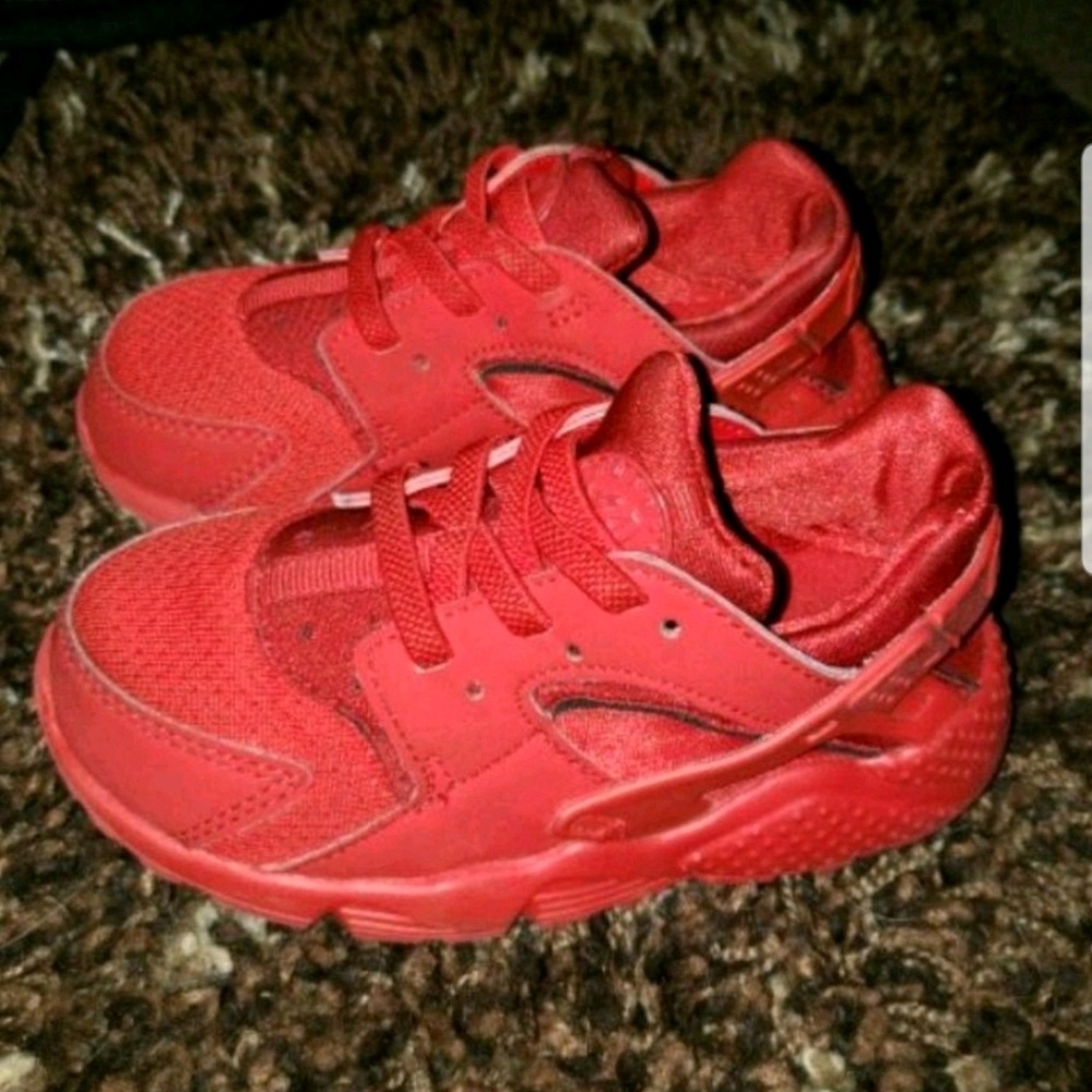 Red Huaraches Size 9C